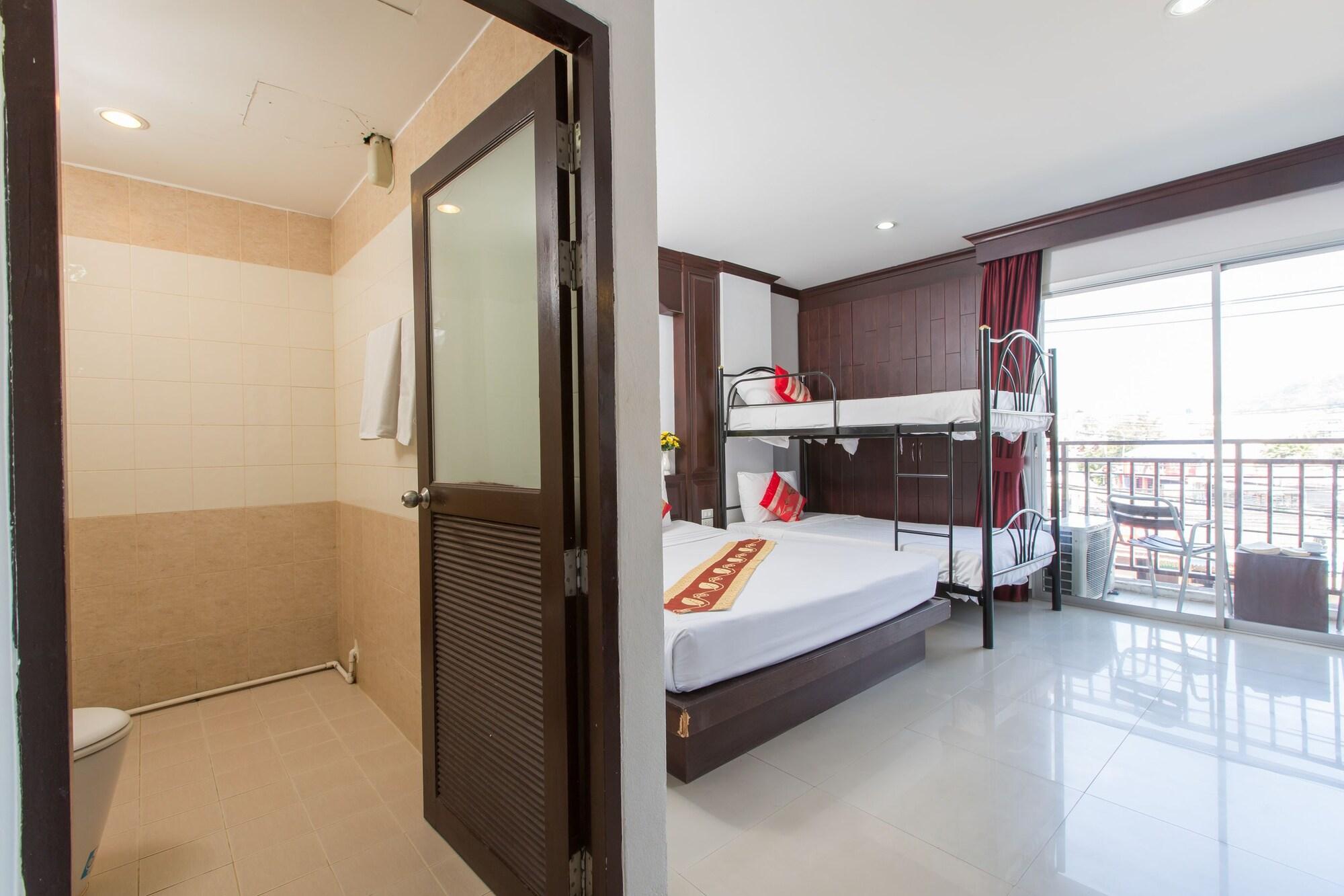 Patong Buri Hotel Buitenkant foto