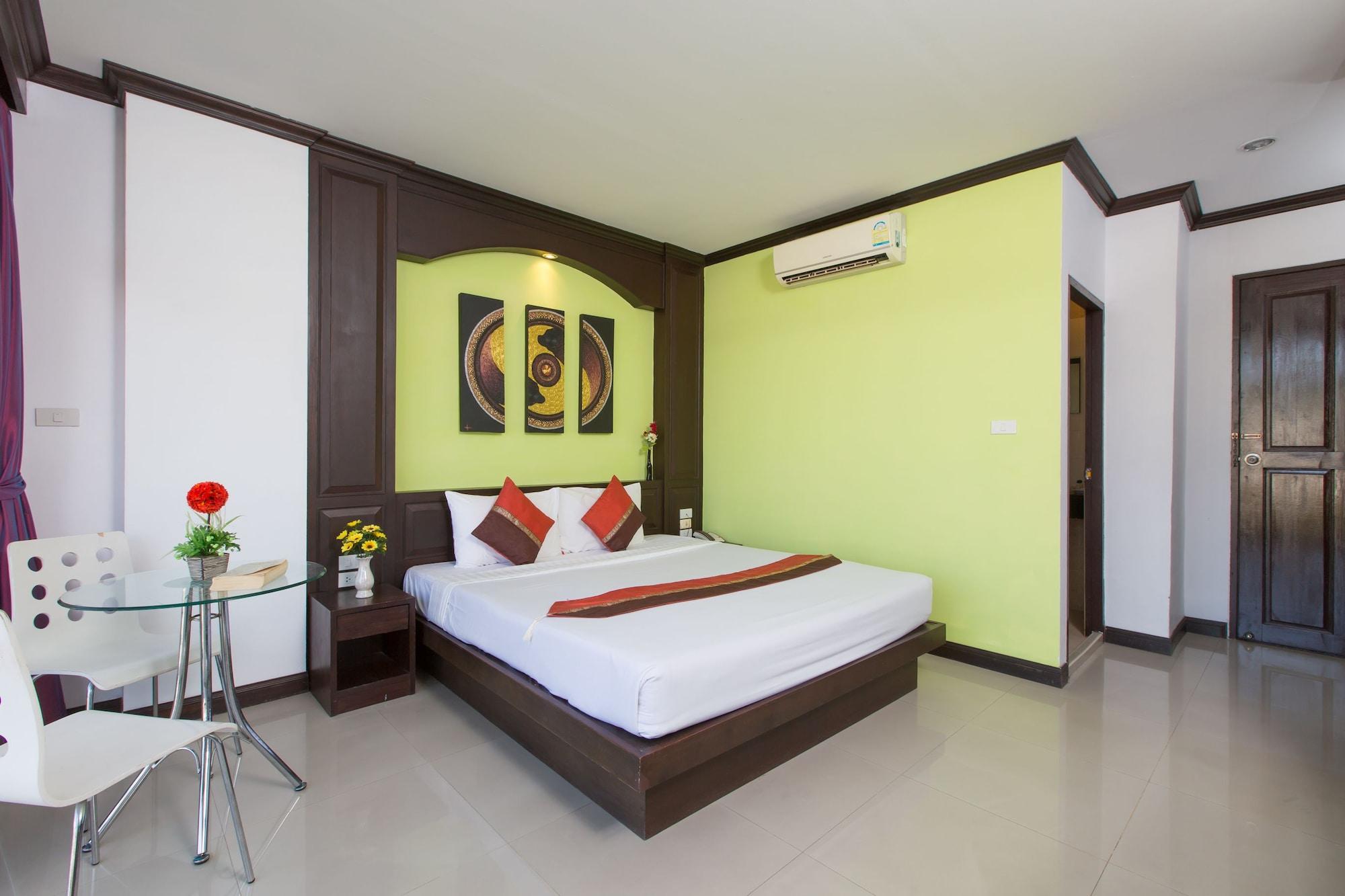 Patong Buri Hotel Buitenkant foto
