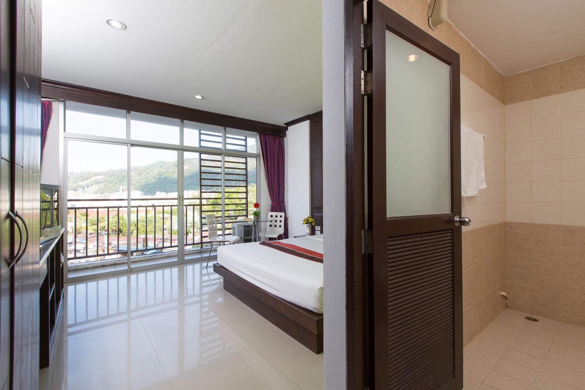 Patong Buri Hotel Buitenkant foto