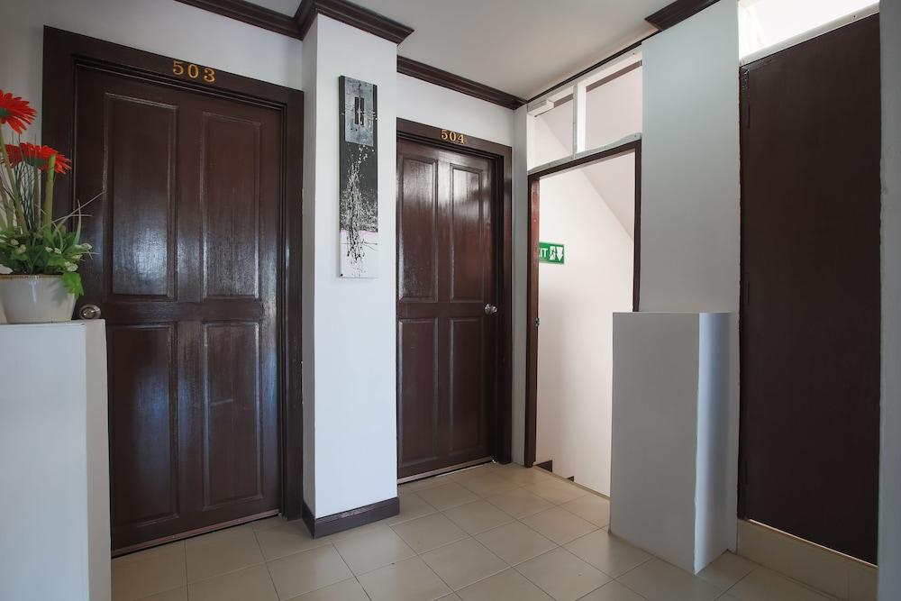 Patong Buri Hotel Buitenkant foto